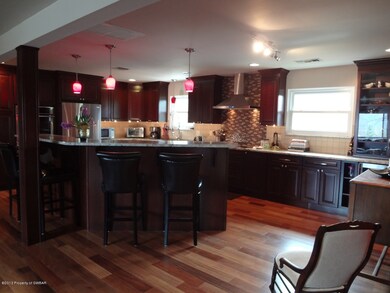 57 S Beech Rd, Wilkes Barre, PA 18705 - photo 4