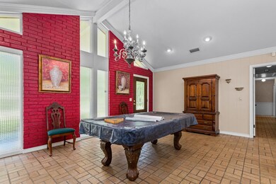 Entry / Formal dining