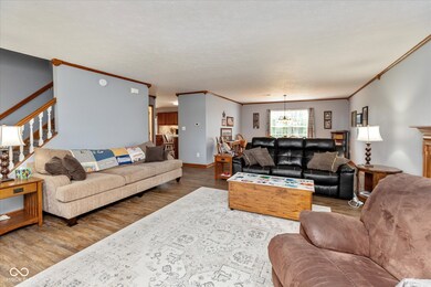 464 Hummingbird Ln, Whiteland, IN 46184 - photo 3