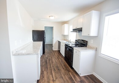 22880 Dement Ln unit 2, California, MD 20619 - photo 6