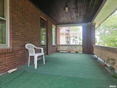 1023 Broadway St, Lincoln, IL 62656 - photo 3