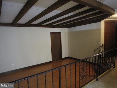 304 N Hoover Ave unit B, New Holland, PA 17557 - photo 5