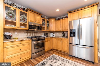 4221 Sir Andrew Cir, Doylestown, PA 18902 - photo 5