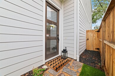 3815 Olde Bourbon Ln, Houston, TX 77018 - photo 3