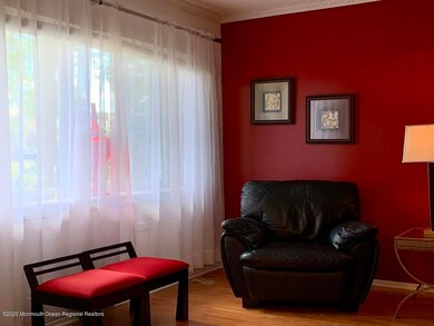 4 living room 2