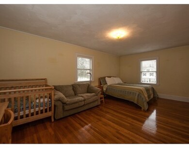 155 Greendale Ave, Needham Heights, MA 02494 - photo 6