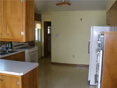 Kitchen. Great lay out for cooking and entertainin