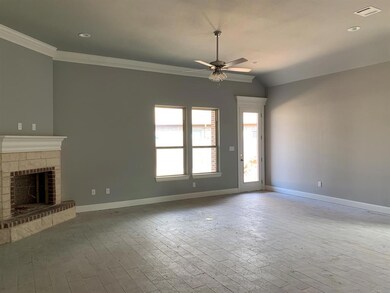 311 Jacinth Ln, Granbury, TX 76049 - photo 2