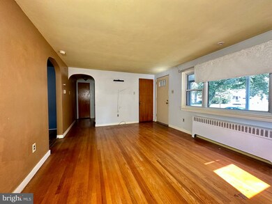 1052 W Mount Vernon St, Lansdale, PA 19446 - photo 4