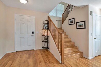 690 E Ban-003-16-DLB 4595-MLS_Size