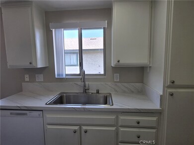 160 Wiseman Way unit B, Upland, CA 91786 - photo 6