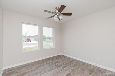 210 E Irvine Ave, Alamo, TX 78516 - photo 5