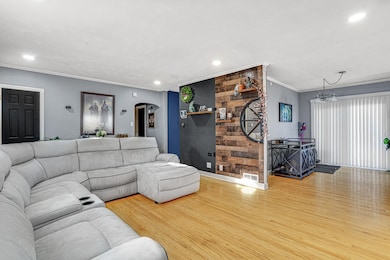 4212 Pinecrest Rd, Rockford, IL 61107 - photo 6