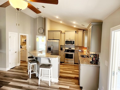 1705 Hewitt Rd, Loris, SC 29569 - photo 6