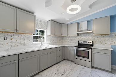 714 E Picasso Cir, Defuniak Springs, FL 32433 - photo 7