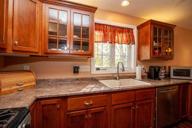 417 Pembroke St, Pembroke, NH 03275 - photo 5