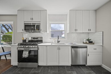 14-web-or-mls-A7409142