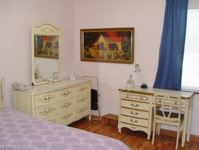 Bedroom On 1st Floor W/ 3 Closets