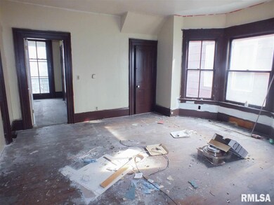 1537 W 3rd St, Davenport, IA 52802 - photo 6