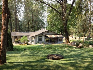 11022 Blackwell Rd, Central Point, OR 97502 - photo 3