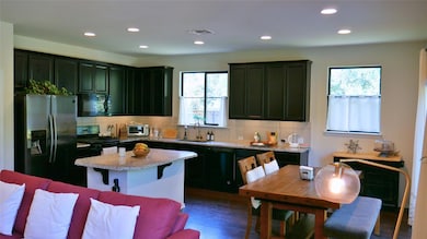 1050 Kenney Fort Crossing unit 16, Round Rock, TX 78665 - photo 6