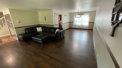 11S722 Book Rd, Naperville, IL 60564 - photo 7