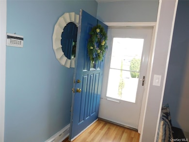 61 Newport Rd, Yonkers, NY 10710 - photo 7