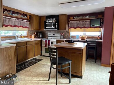 86 Castle Heights Ave, Pennsville, NJ 08070 - photo 6