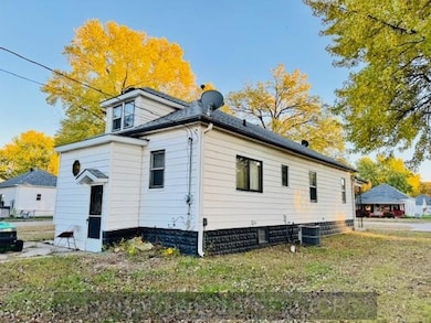 1105 17th St, Central City, NE 68826 - photo 4