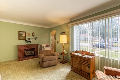 719 Colrain (20 of 35)