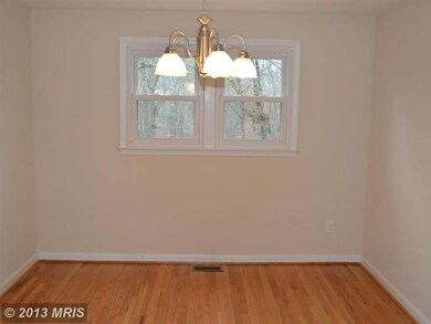9504 Gunview Rd, Nottingham, MD 21236 - photo 2
