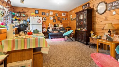 Upstairs Living Room - Kitchenette