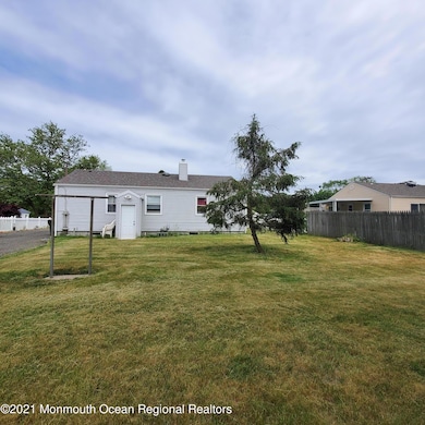 18 Terry Ln, Tinton Falls, NJ 07724 - photo 2