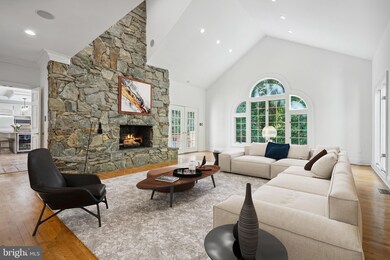 8001 Glengalen Ln, Chevy Chase, MD 20815 - photo 5