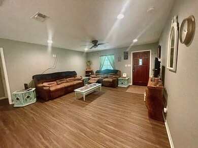 311 Cooper St, Nacogdoches, TX 75964 - photo 4