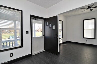 1321 W 10th St, Lorain, OH 44052 - photo 5