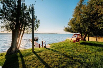 8978 S Sunnyview Rd unit 4, Traverse City, MI 49684 - photo 6