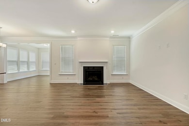 605 Hampton Crest Ct, Fuquay-Varina, NC 27526 - photo 5