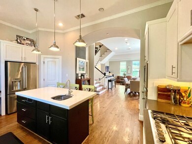 1710 Welch St, Houston, TX 77006 - photo 7