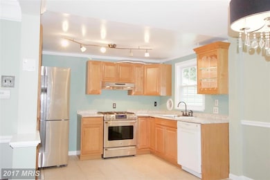 5912 Aplomado Dr, Burke, VA 22015 - photo 5