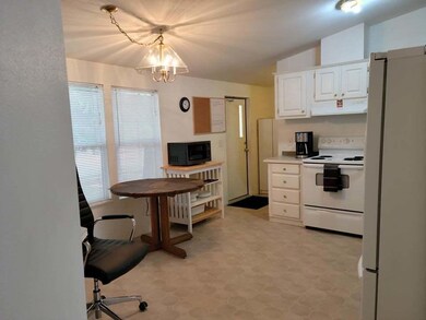 328 S Kerby Ave, Cave Junction, OR 97523 - photo 4