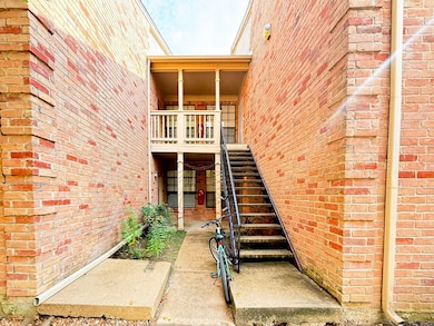 2255 Braeswood Park Dr unit 117, Houston, TX 77030 - photo 3