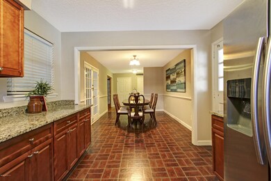 726 Grove Park Blvd, Jacksonville, FL 32216 - photo 4