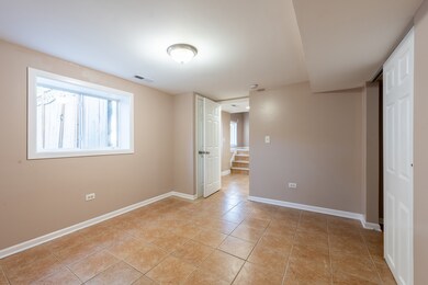 7 Cardinal Ln, Carpentersville, IL 60110 - photo 4