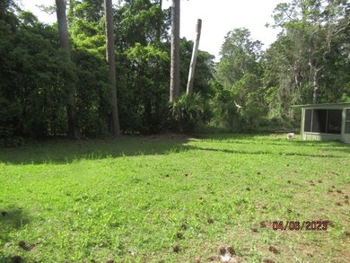 711 NW 4th St, Carrabelle, FL 32322 - photo 7