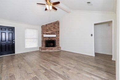 4218 Townes Forest Rd, Friendswood, TX 77546 - photo 5