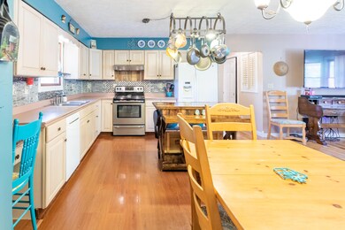 217 Smith Oak Lane-12