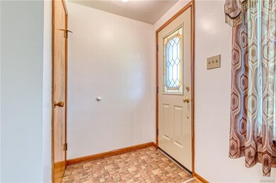 3126 Krueger Rd, North Tonawanda, NY 14120 - photo 5