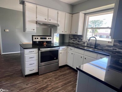 2306 15th Ave, Eldora, IA 50627 - photo 5