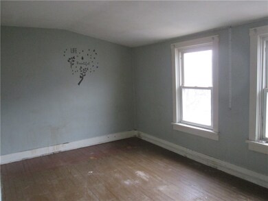 105 Davis St, Pittsburgh, PA 15209 - photo 7